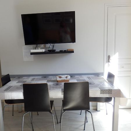 Agreable T2 Au Centre De Luchon Apartamento Bagnères-de-Luchon Exterior foto